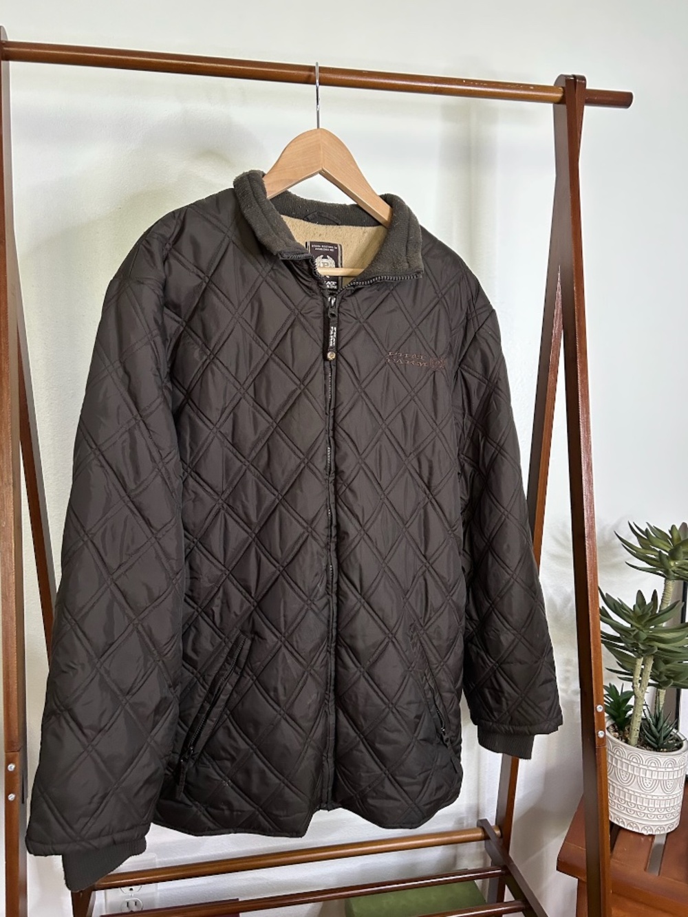 Phat Farm Men's Large Brown Quilted Synthetic Puffer Jacket  Size XL